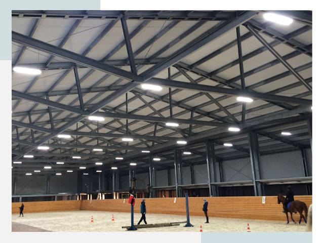 Строительство конных манежей от 609 руб в Петрозаводск