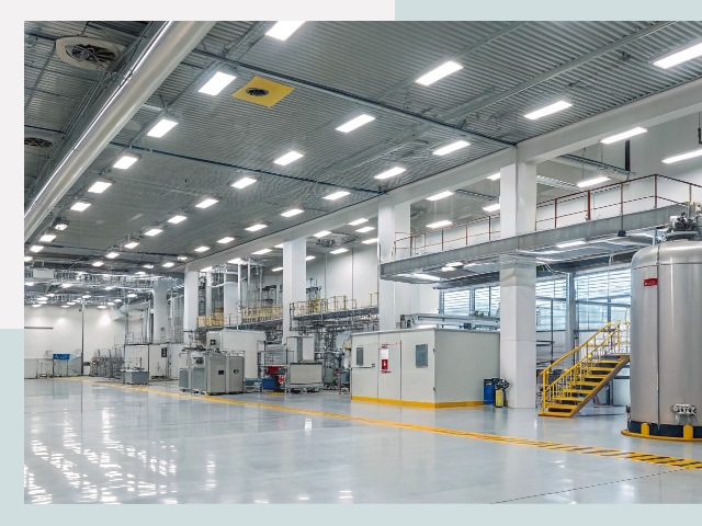 Освещение ангаров в Петрозаводске от 609 руб. - Эффективные решения